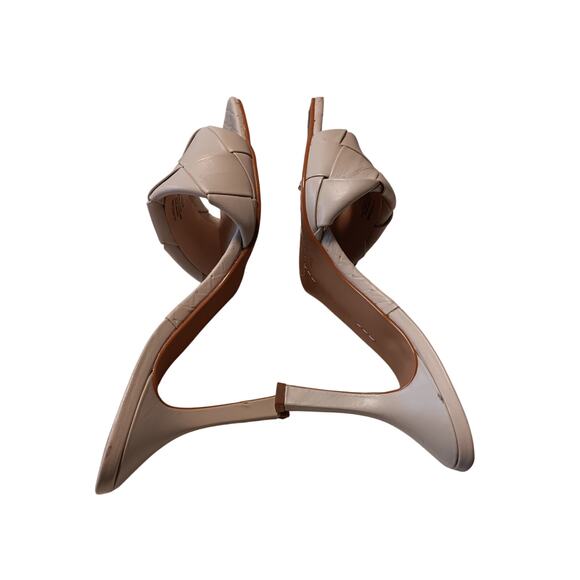 Vince Camuto Brelanie Woven Cream Heel sandal size 8.5 Mules - Picture 5 of 6